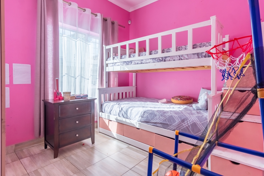 3 Bedroom Property for Sale in Parklands Western Cape
